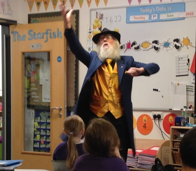 Keith Butters storytelling in Beacon Primary Academy in Skegness